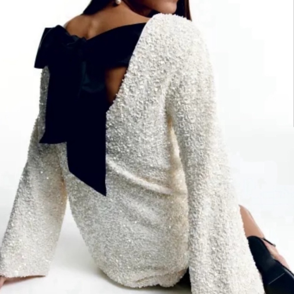 H&M Limited Edition Holiday White Sequined Tie-back Bow Dress sz  XSMALL - RARE